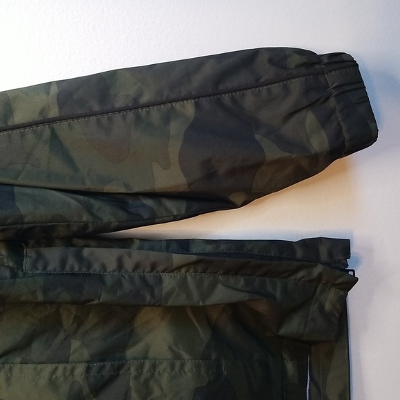 HOLLISTER EPIC FLEX WINDBREAKER HOODIE - Picture 7 of 10